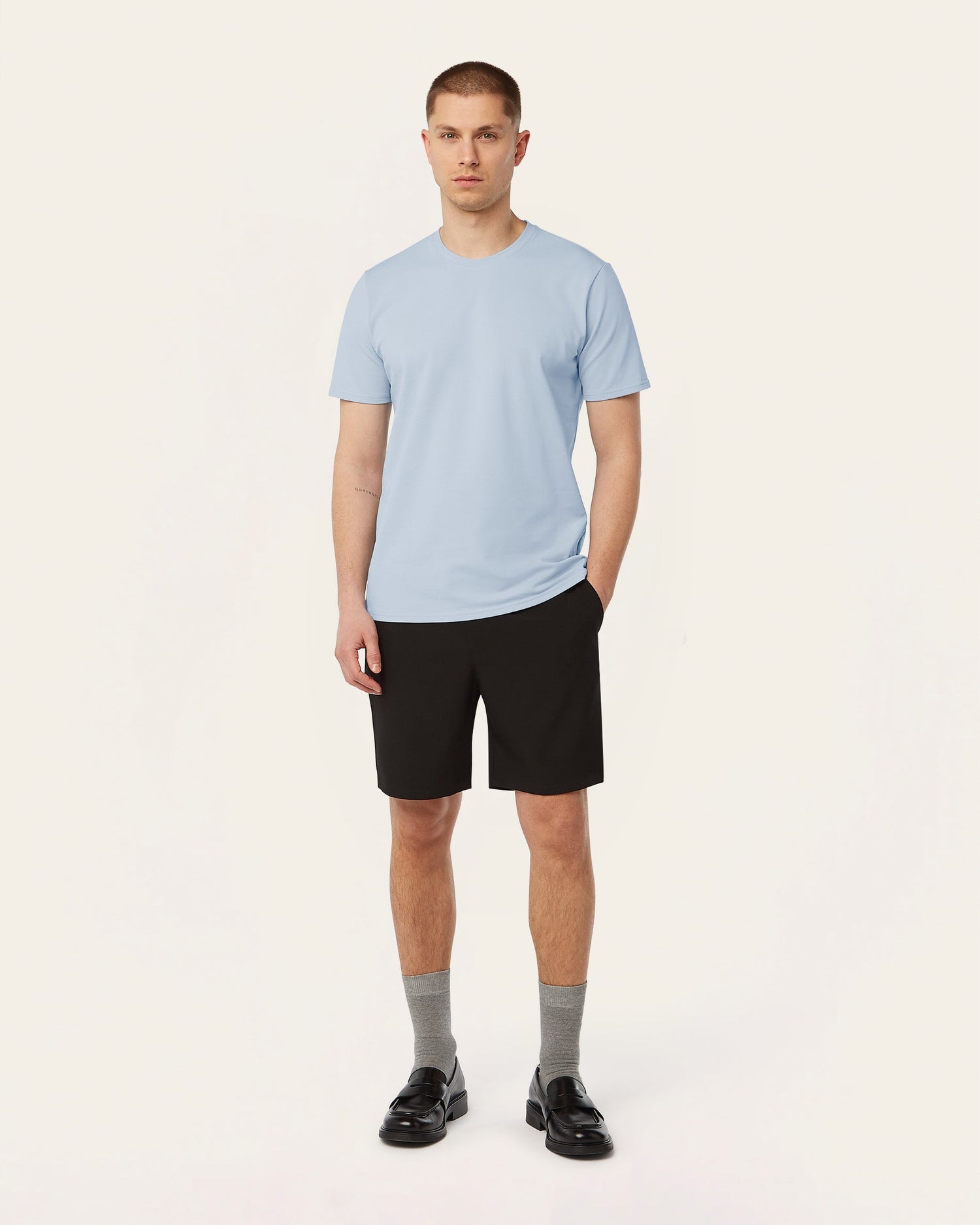 Hellblaues Piqué-T-Shirt